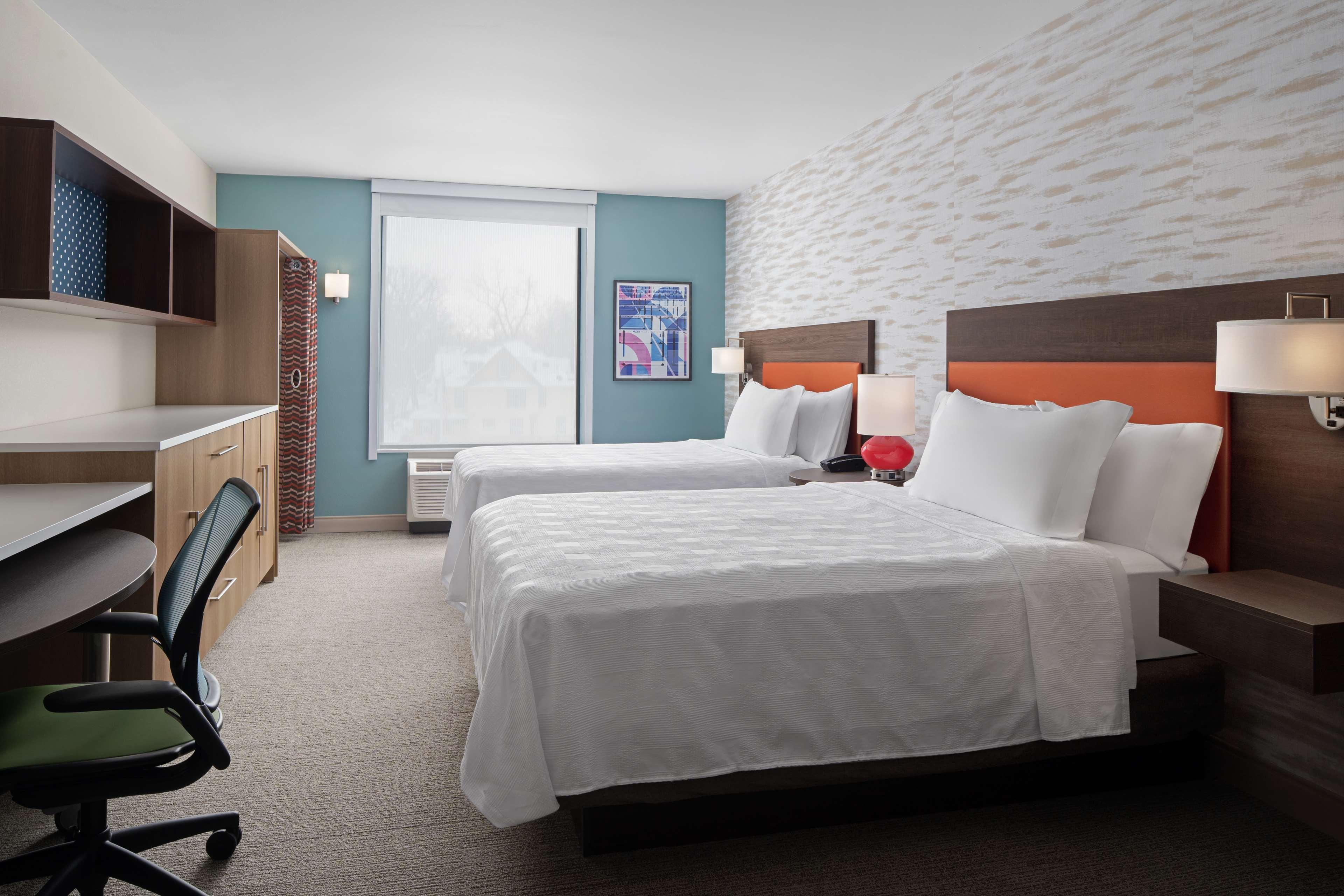 Home2 Suites By Hilton Des Moines At Drake University Zewnętrze zdjęcie